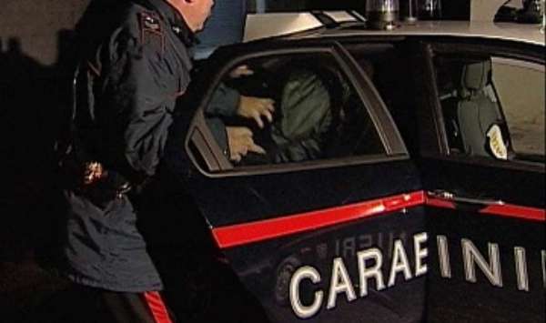 SAN DONA': VA IN ESCANDENZA AL PUB, ARRESTATO UN 50ENNE